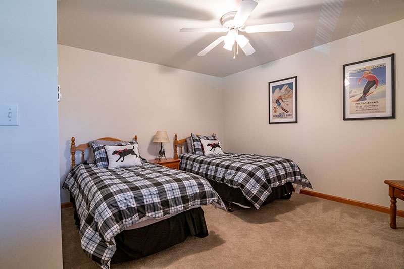 Pinehill8 Townhome Bedroom3 May 1
